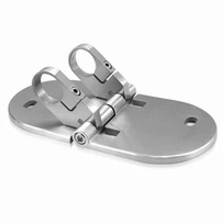 Justerbar veggbrakett for hjørnebalustrader